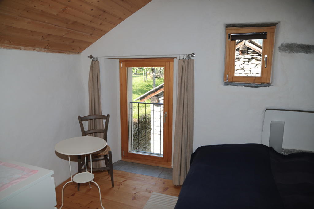 Casa Flora Διαμέρισμα Verdabbio Δωμάτιο φωτογραφία