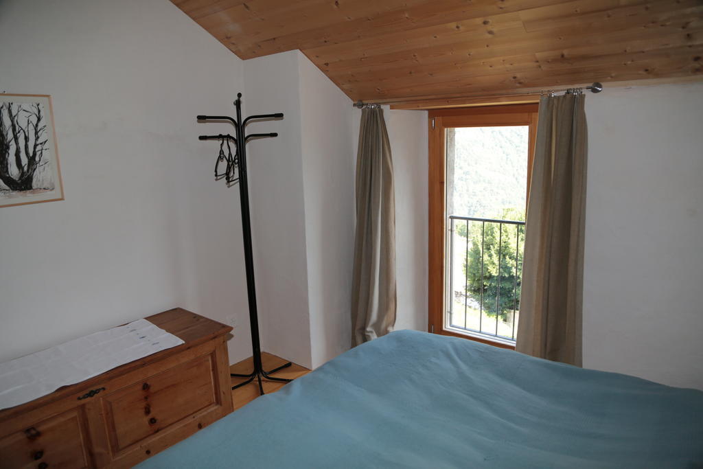 Casa Flora Διαμέρισμα Verdabbio Δωμάτιο φωτογραφία